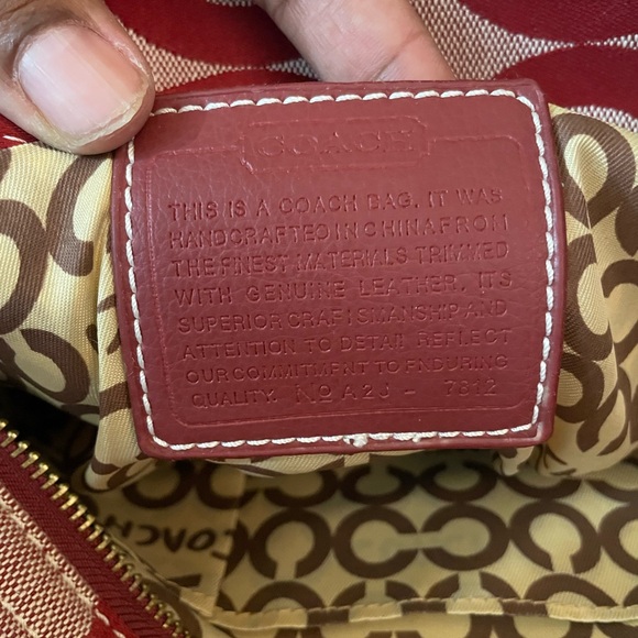 Coach Signature Canvas Tote Shoulder Bag – Burgundy/Red – Leather Trim - NWT - Picture 8 of 10